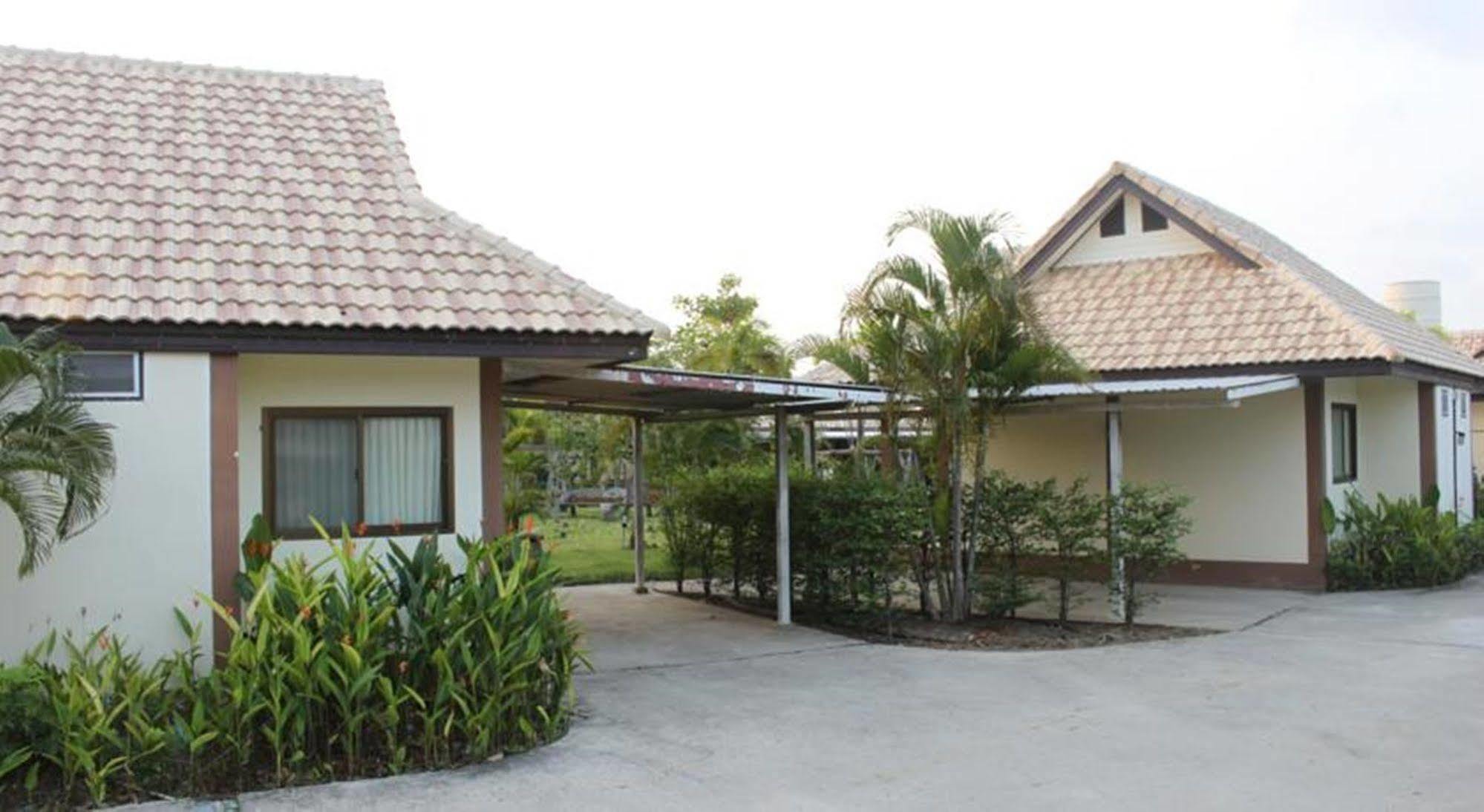 Saraburi Garden Resort Экстерьер фото